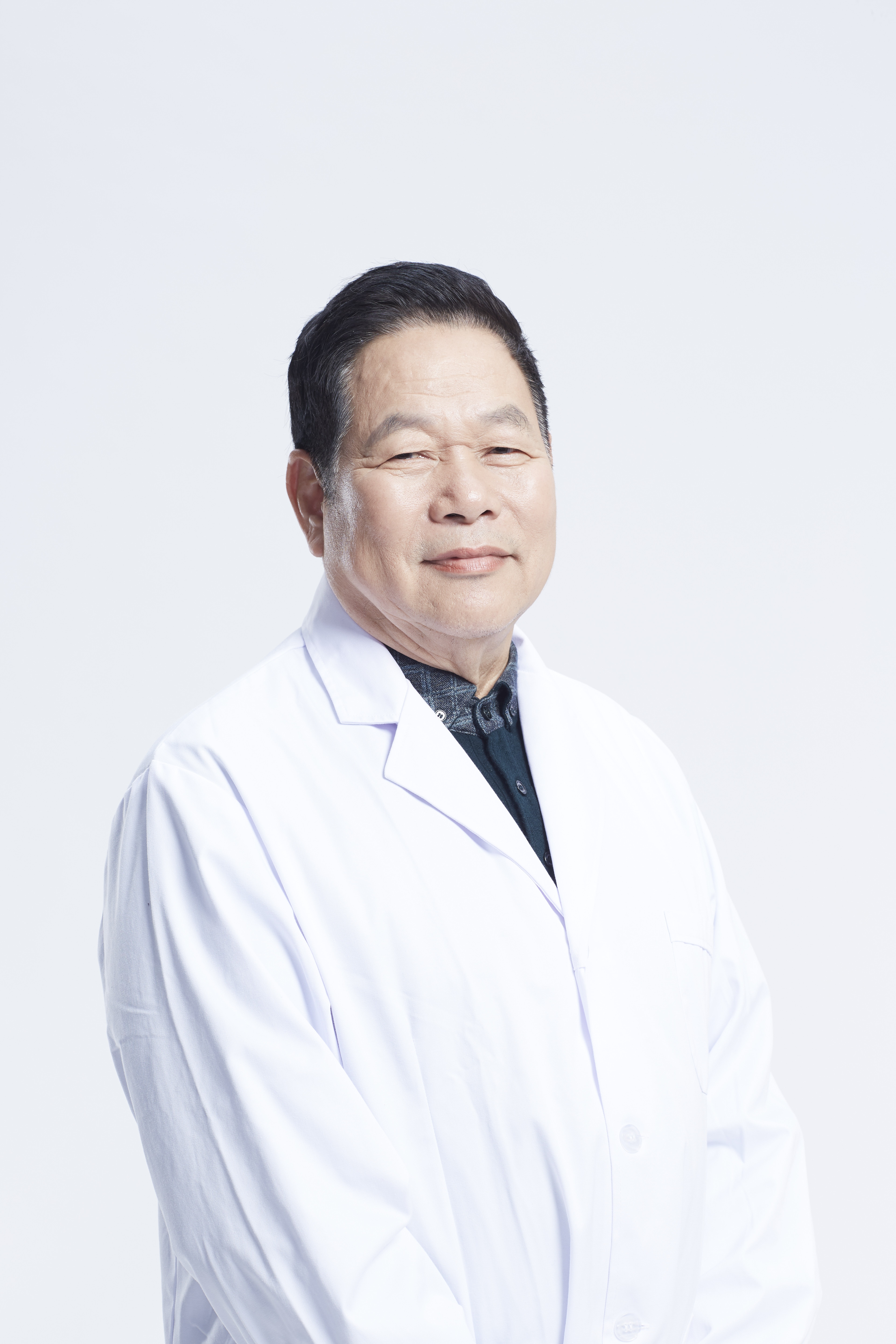 陈嘉榆头像